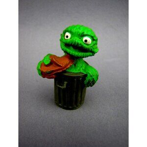 Oscar Grouch Pvc Figure with old shoe Sesame Street Germany Heimo Minikin 2"